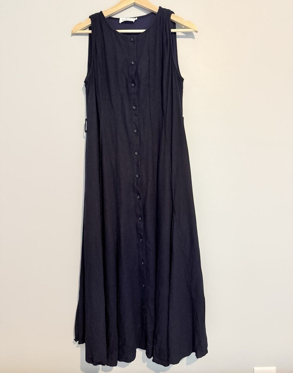 Taelynn Black Solid Sleeveless Button Front Round Neck Midi Shirt Dress M